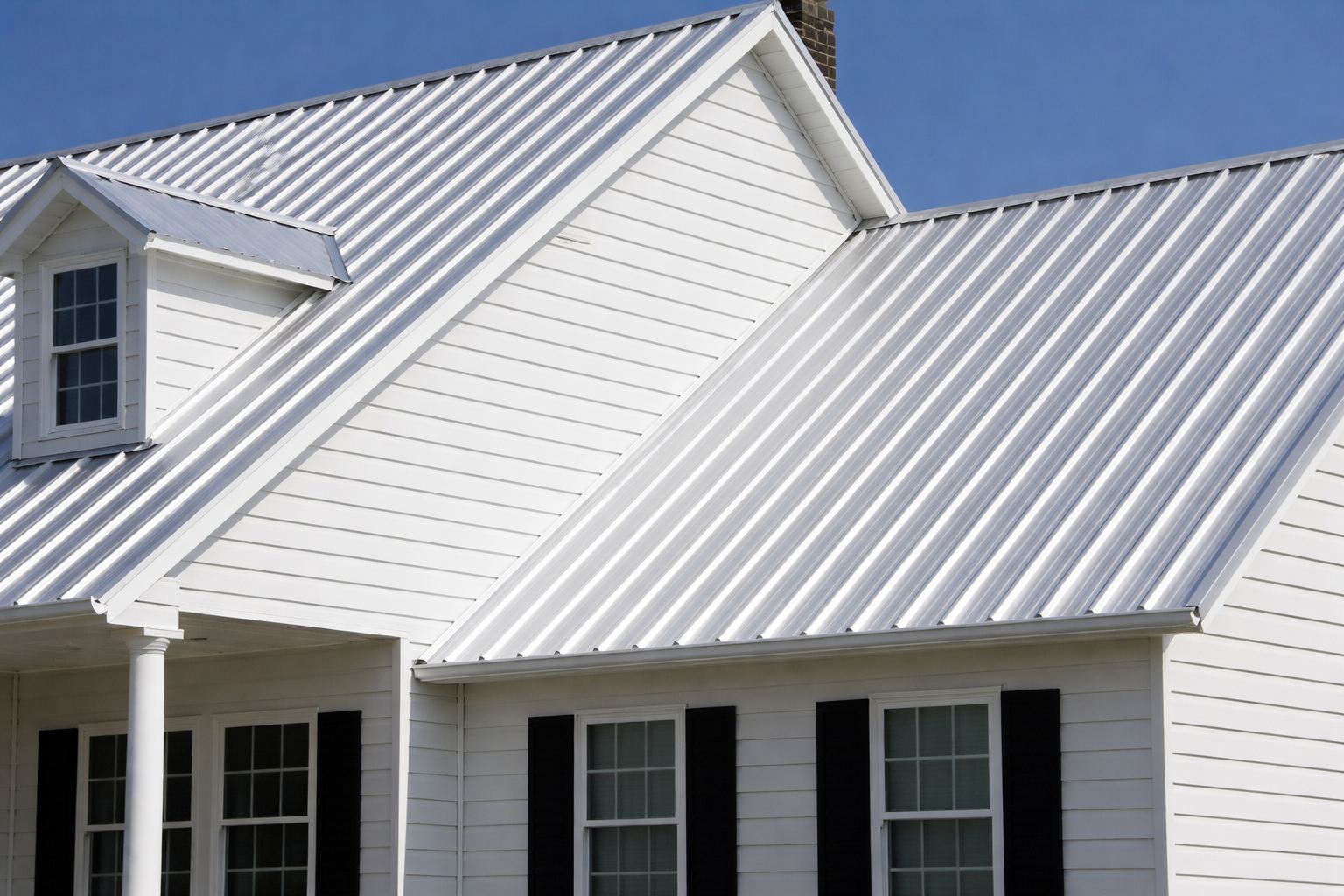 Монтаж кровли из профнастила ММ35 в Санкт-Петербурге